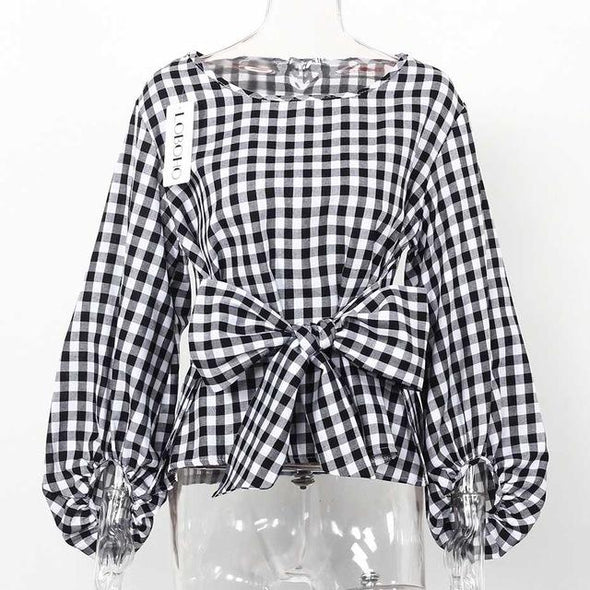 Summer blouse knotted