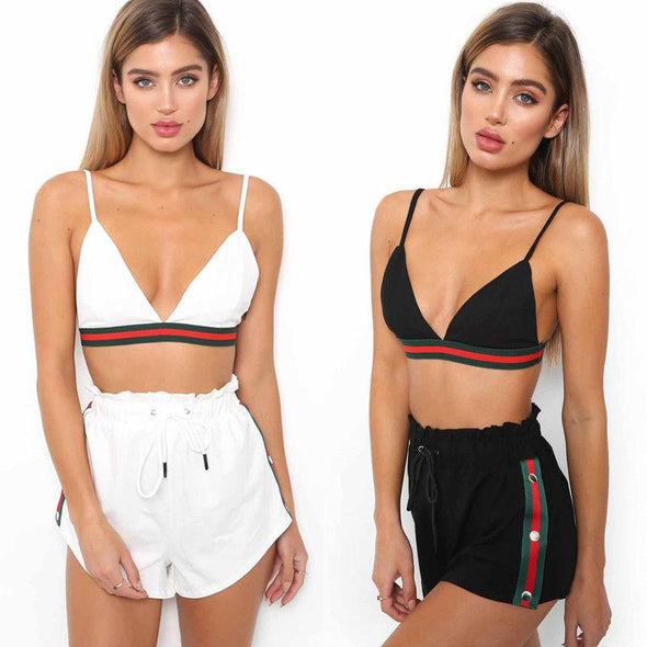 Two piece stripe set